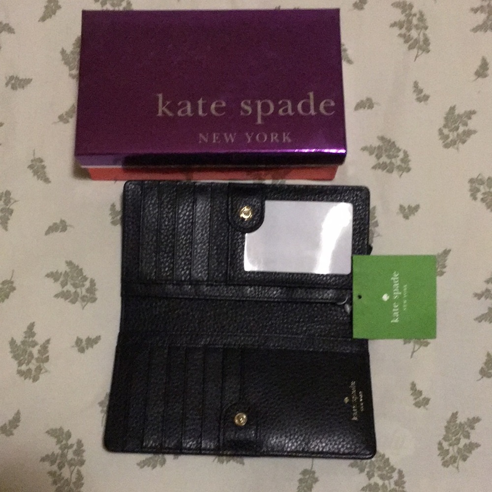 kate Spade wallet - Picture 2 of 4